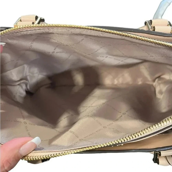 NWT Michael Kors Daria Buff Leather Diamond Pattern Large Satchel Bag Purse - Picture 9 of 16